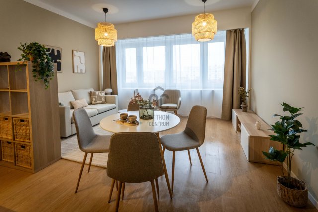 Eladó téglalakás, Szolnokon 26.9 M Ft, 1 szobás