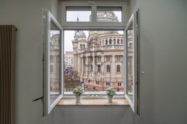 Eladó téglalakás, Budapesten, VI. kerületben 259 M Ft, 3 szobás