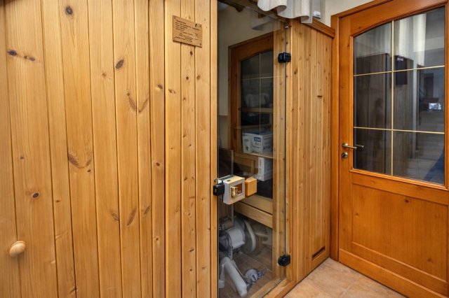 Eladó családi ház, Pécsett 94.9 M Ft, 4+1 szobás