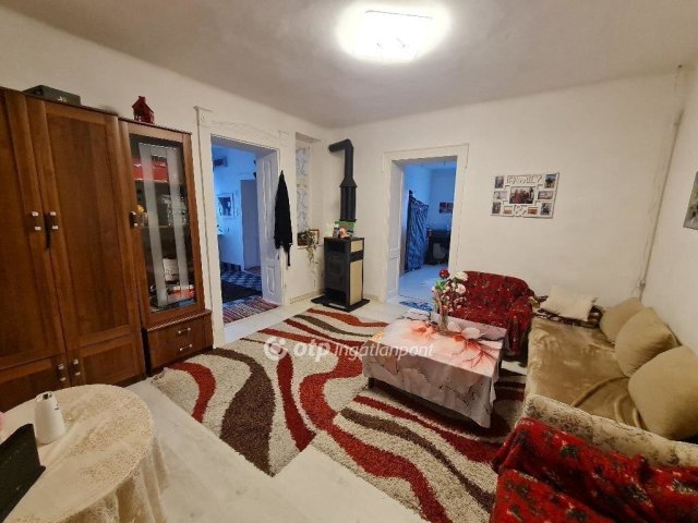 Eladó családi ház, Ceglédbercelen 66.66 M Ft, 3 szobás