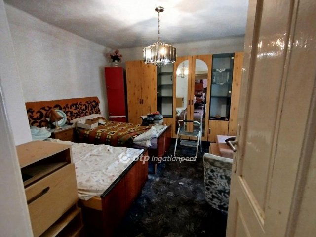 Eladó családi ház, Magyarbólyon 9.9 M Ft, 2 szobás