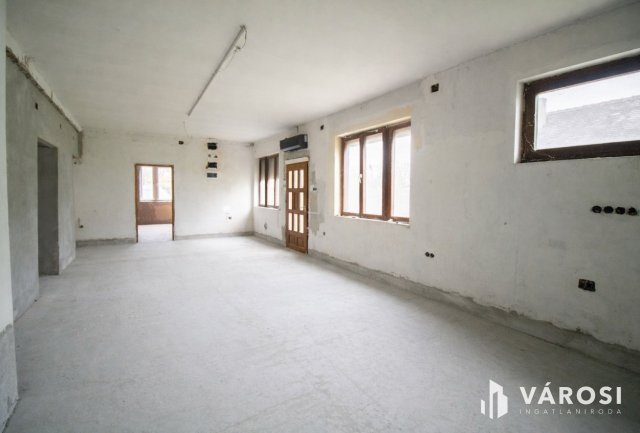 Eladó családi ház, Nagyszénáson 24.9 M Ft, 4 szobás
