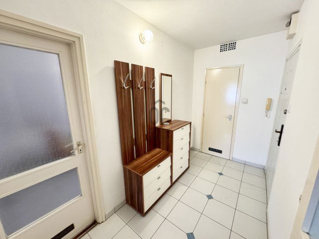 Eladó téglalakás, Szekszárdon, Béri Balogh Ádám utcában