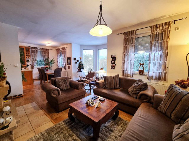 Eladó családi ház, Halászin 89 M Ft, 2 szobás