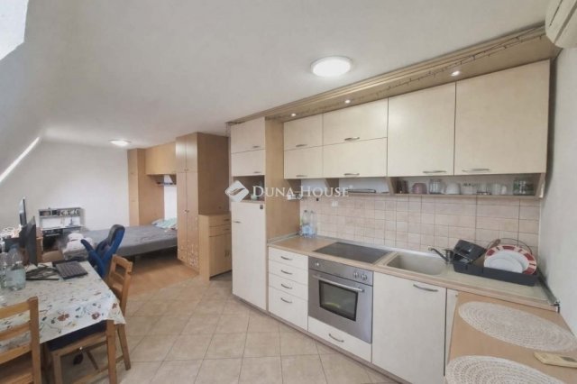 Eladó téglalakás, Kistarcsán 42.5 M Ft, 1 szobás