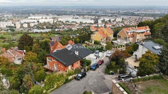Eladó téglalakás, Budapesten, III. kerületben 326 M Ft, 5 szobás
