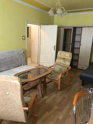 Eladó téglalakás, Szegeden 79.9 M Ft, 2+1 szobás