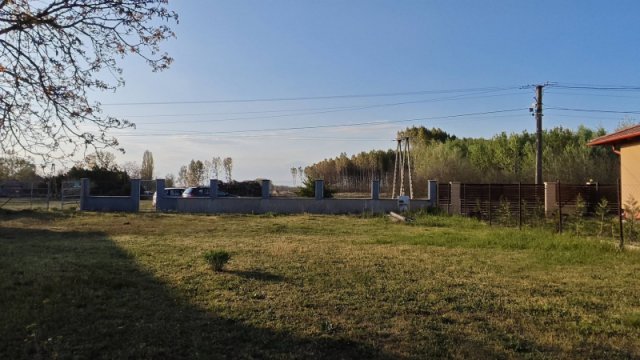Eladó telek, Pilisen 30 M Ft / költözzbe.hu
