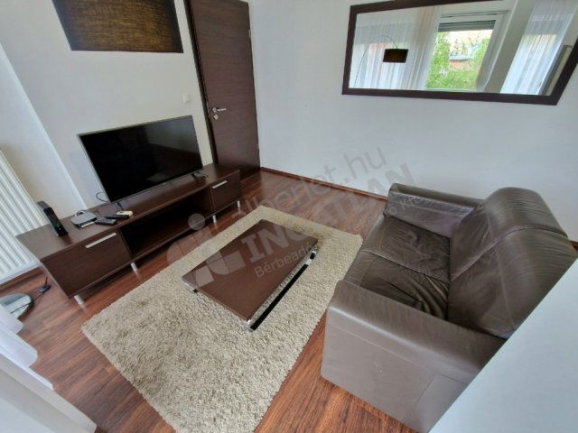 Kiadó téglalakás, albérlet, IX. kerületben, Dandár utcában