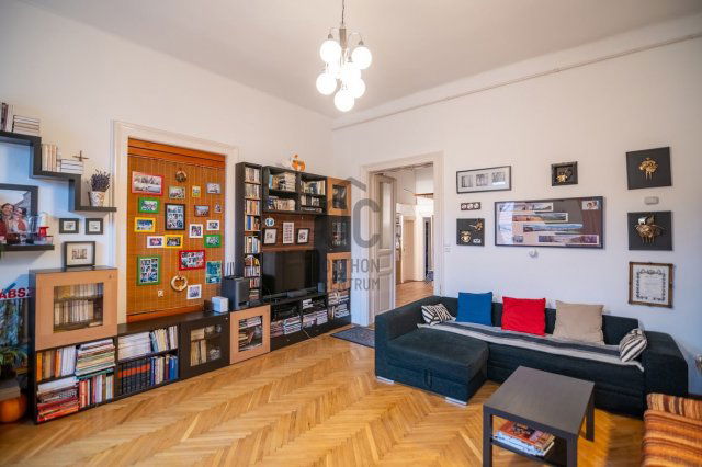 Eladó téglalakás, Budapesten, VI. kerületben 129.9 M Ft