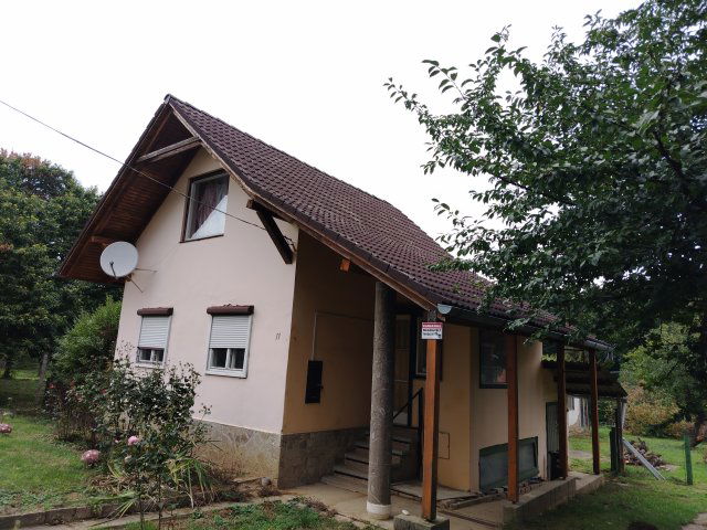 Eladó nyaraló, Kaposváron, Galagonya utcában 31.5 M Ft
