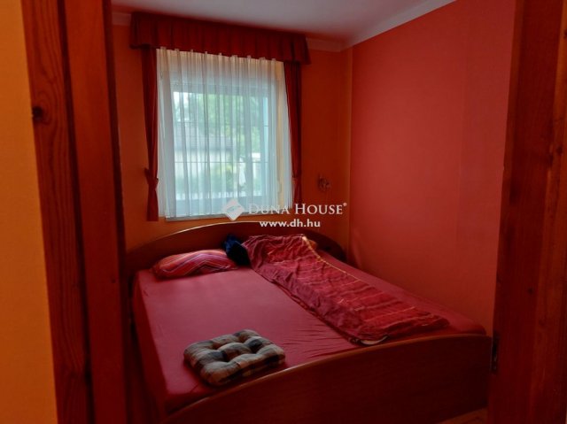 Eladó családi ház, Székesfehérvárott 145 M Ft, 6+2 szobás