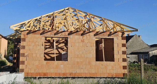Eladó családi ház, Győrújfalun 84.9 M Ft, 4 szobás