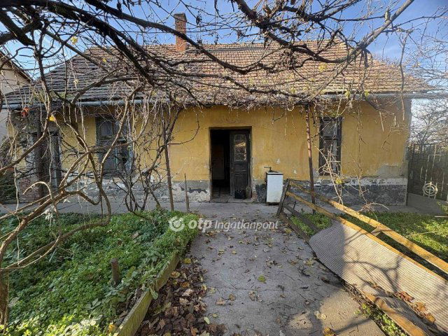 Eladó családi ház, Rábaszentandráson 32 M Ft, 3 szobás