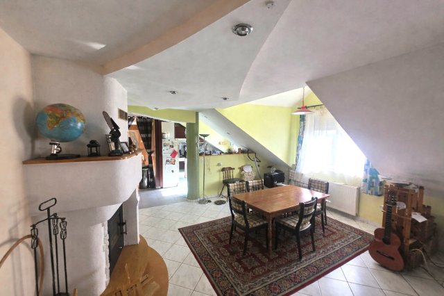 Eladó téglalakás, Dunaújvárosban 59.9 M Ft, 2+1 szobás