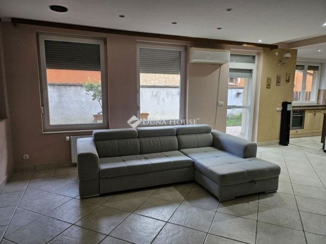 Eladó családi ház, Fóton 142.5 M Ft, 4+1 szobás