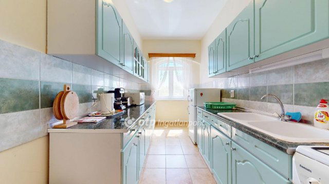 Eladó családi ház, Poroszlón 144.4 M Ft, 4+2 szobás