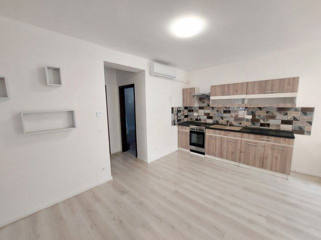 Eladó téglalakás, Budapesten, XVII. kerületben 73.9 M Ft