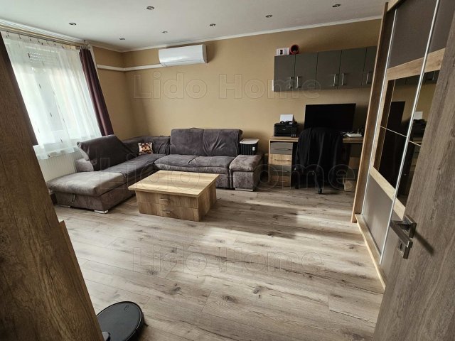 Eladó téglalakás, Székesfehérvárott 78 M Ft, 2 szobás