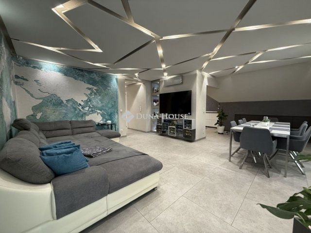 Eladó téglalakás, Érden 136.9 M Ft, 4 szobás