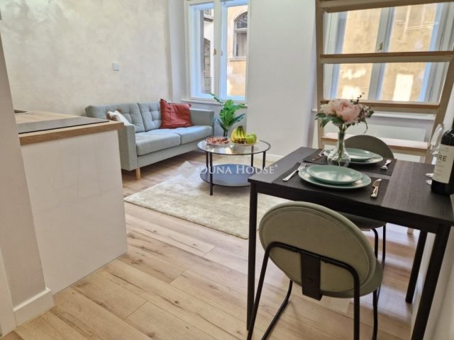 Eladó téglalakás, Budapesten, XIII. kerületben 30 M Ft, 1 szobás