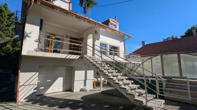 Eladó családi ház, Budapesten, II. kerületben 330 M Ft, 7 szobás