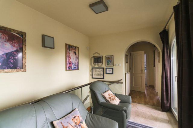 Eladó ikerház, Budapesten, XVIII. kerületben 197 M Ft, 5 szobás