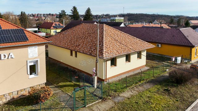 Eladó családi ház, Rétságon 99.99 M Ft, 5 szobás