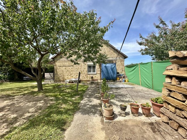 Eladó családi ház, Somogyzsitfán 29.5 M Ft, 3 szobás