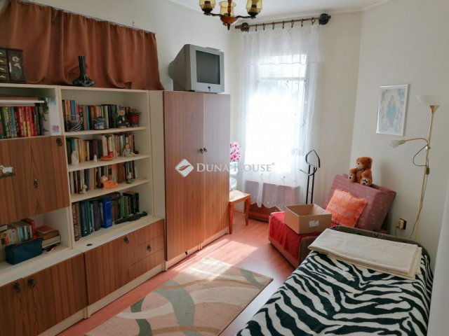 Eladó családi ház, Gemzsén 21.9 M Ft, 3 szobás