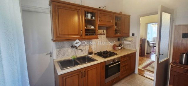 Eladó ikerház, Dunakeszin 116 M Ft, 2 szobás