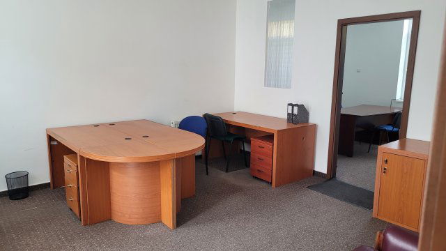 Kiadó téglalakás, albérlet, Pécsett 220 E Ft / hó, 4 szobás