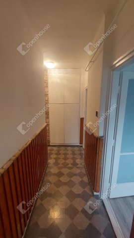 Eladó téglalakás, Tatabányán 36.99 M Ft, 2 szobás