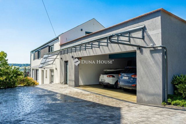 Eladó családi ház, Gödöllőn 279 M Ft, 5 szobás