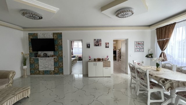 Eladó családi ház, Kónyon 41.99 M Ft, 3 szobás