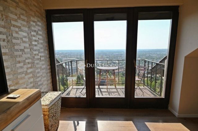 Eladó ikerház, Pécsett 179 M Ft, 4 szobás / költözzbe.hu