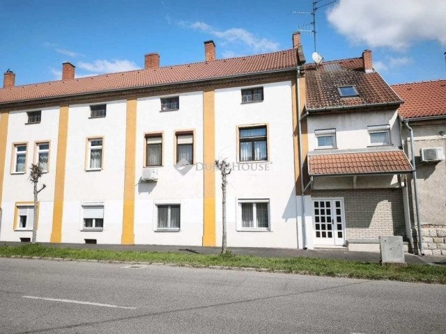 Eladó téglalakás, Szombathelyen 78 M Ft, 5 szobás