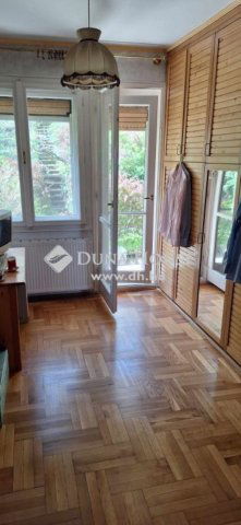 Eladó családi ház, Budapesten, II. kerületben 180 M Ft, 3 szobás