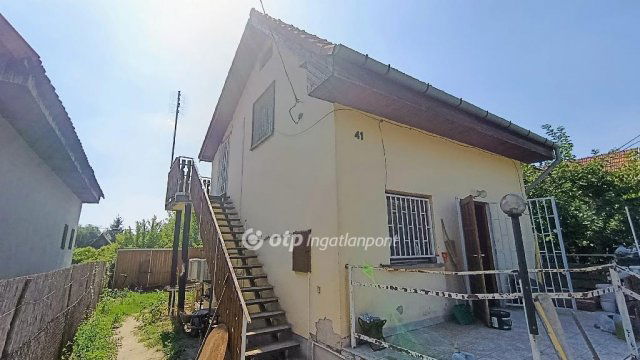 Eladó nyaraló, Tóalmáson 22.1 M Ft, 2 szobás