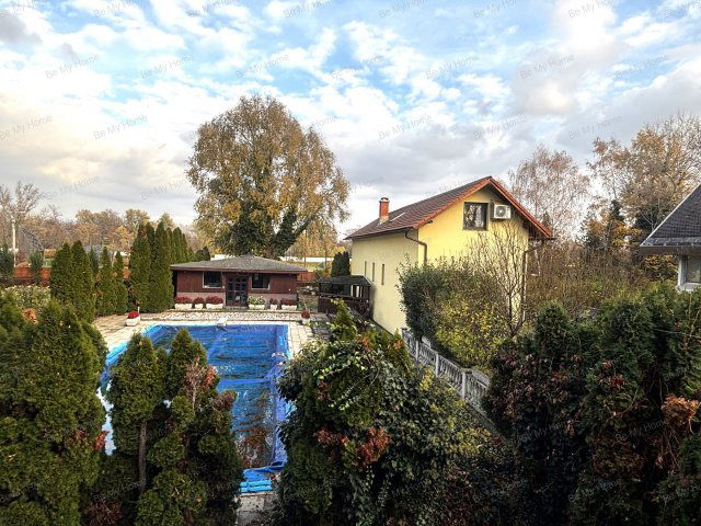 Eladó téglalakás, Budapesten, III. kerületben 175 M Ft, 3 szobás