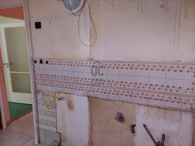 Eladó panellakás, Pécsett, Krisztina téren 38 M Ft, 2 szobás