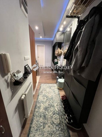 Eladó téglalakás, Budapesten, VI. kerületben 83.99 M Ft