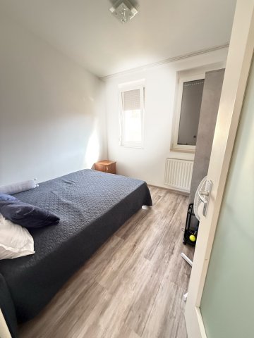 Kiadó téglalakás, albérlet, Pakson 200 E Ft / hó, 2 szobás