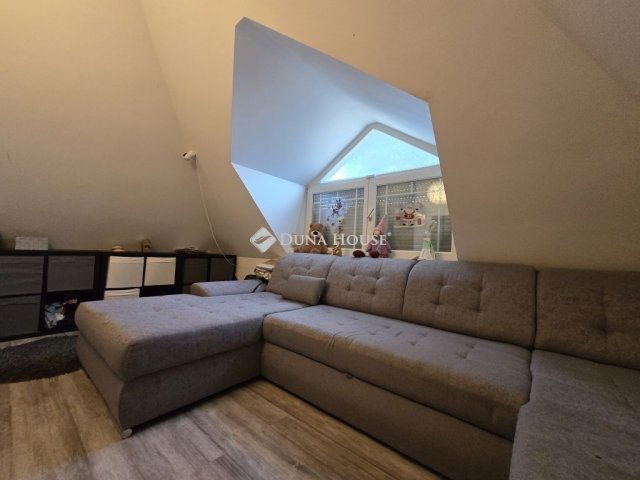 Eladó családi ház, Érden 75 M Ft, 4 szobás