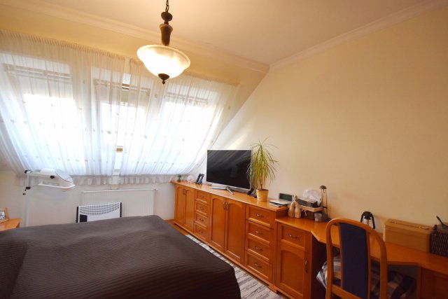 Kiadó téglalakás, albérlet, Debrecenben, Bem téren, 3 szobás