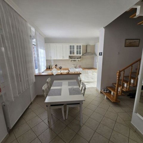 Eladó családi ház, Kecskeméten 99 M Ft, 3 szobás