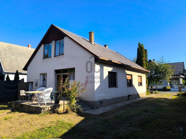 Eladó családi ház, Balatonlelleén 72.9 M Ft, 4 szobás