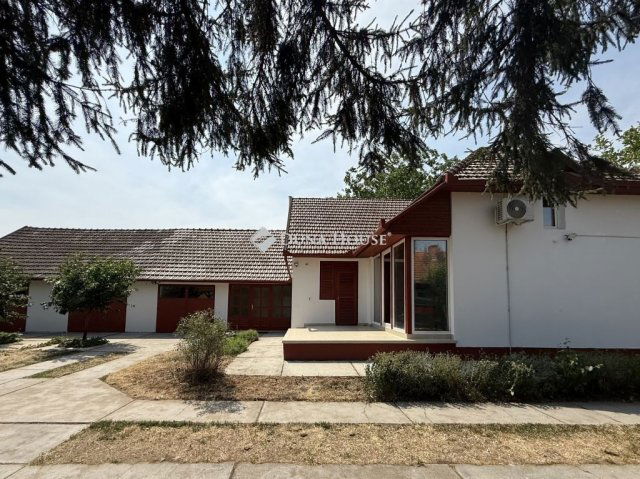 Eladó családi ház, Újkígyóson 44 M Ft, 5 szobás