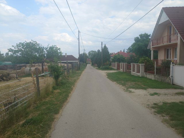 Eladó telek, Kőszárhegyen 8.9 M Ft / költözzbe.hu