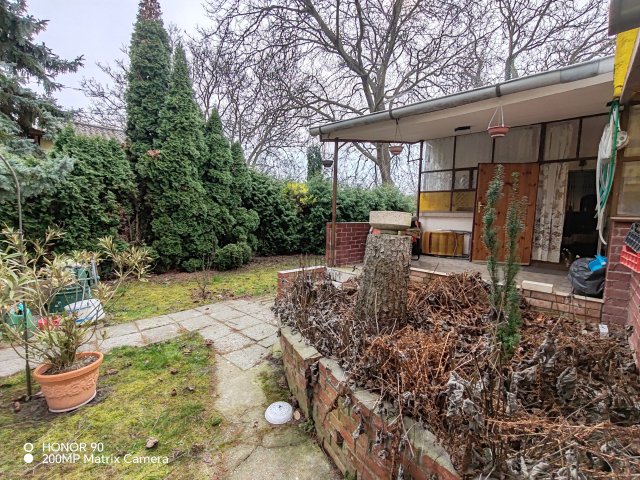 Eladó családi ház, Vámosszabadin 19.6 M Ft, 1 szobás